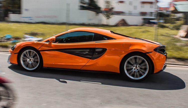 ngam-sieu-xe-mclaren-570s-mau-cam-thu-2-tai-viet-nam