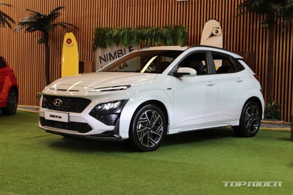 Đánh giá xe Hyundai Kona 2021 Thiết kế trẻ trung bắt mắt sẽ khiến Kia  Seltos lo lắng